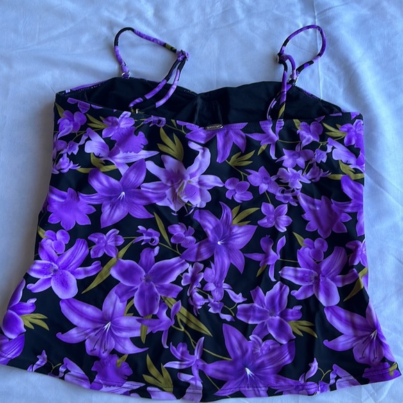 Bikini Bay swim top - Picture 6 of 7